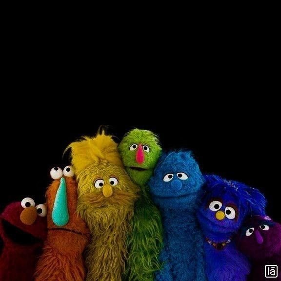 دانلود اهنگ وای شدم بی هوشو هواس بهم بگین اینجا کجاس یه صدای اشناست